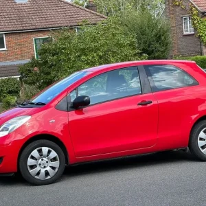 Toyota Yaris 33k miles Blossom Red manual - Image 4