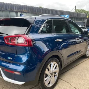2019 Kia Niro 1.6 GDi Hybrid 4x4 5-door Estate - Image 6