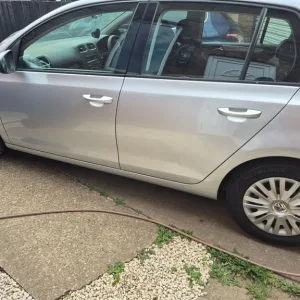 Volkswagen Golf Hatchback 2012 Manual 1197cc 5-door - Image 2