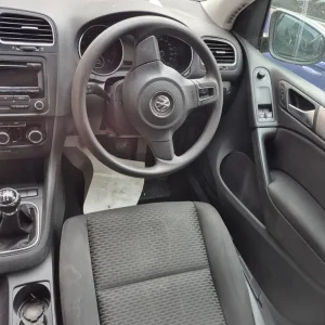 Volkswagen Golf Hatchback 2012 Manual 1197cc 5-door - Image 3