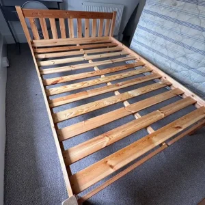 Pine double bed frame - Image 3