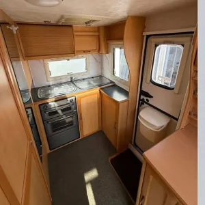 Elddis Odyssey 432 2004 caravan - Image 2