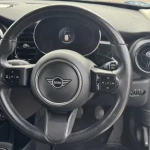 2021 MINI Hatch 1.5 Cooper Classic 3dr Hatchback Petrol Manual - Image 5