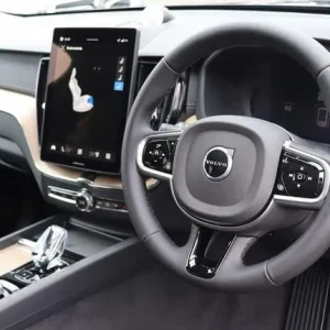 2025 Volvo XC60 T8 AWD PHEV Estate Ultra Dark - Image 5