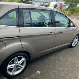Ford Grand C-Max 2019, 1.5 TDCi, 5-door MPV - Image 3