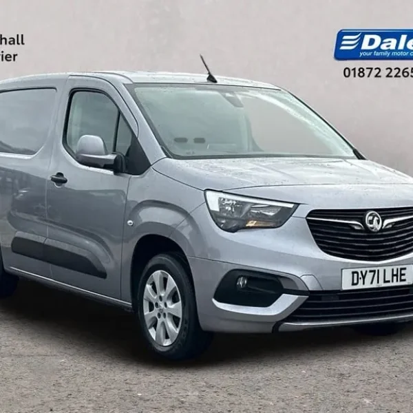 2021 Vauxhall Combo 1.5TD 100PS Griffin 2000 Panel Van Diesel Manual