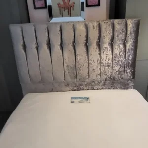 King size crushed velvet bed and mattress - Image 4