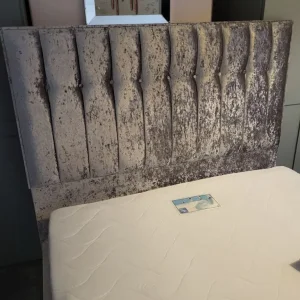 King size crushed velvet bed and mattress - Image 5