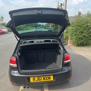 2011 Volkswagen Golf 2.0 TDi 140 GT 5-door Hatchback with Leather Interior - Image 5