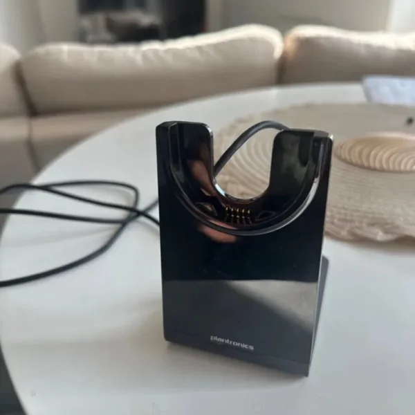 Plantronics Voyager Focus Charger