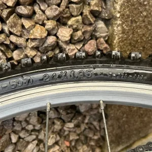 Kids Mountain Bike 24-inch, 7-speed, good condition - Image 5