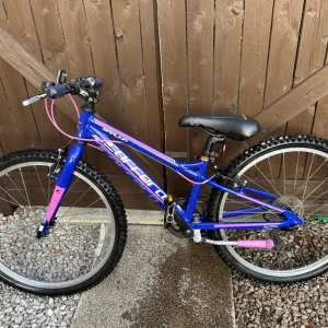 Kids Mountain Bike 24-inch, 7-speed, good condition