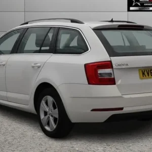 2018 Skoda Octavia Estate 1.5 TSI Manual - Image 4