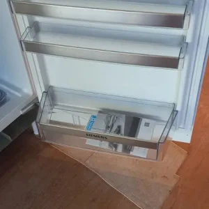 Siemens Under-Bench Fridge - Image 2