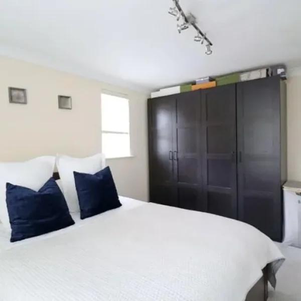 En-Suite Room Available