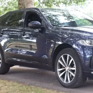 2017 Jaguar F-Pace R-Sport AWD Diesel SUV - Image 7