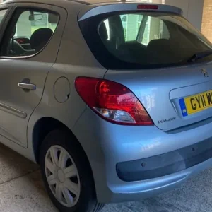 Peugeot 207 Hatchback 2011 Manual - Image 2