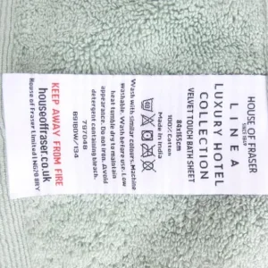 Pair of Hotel-Style Bath Sheets, 675gsm, 84x160cm