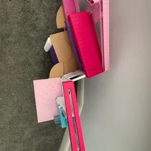 Barbie House in excellent condition - Image 2