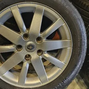 Renault Genuine 16-inch alloy wheels with 4 tyres - Image 6