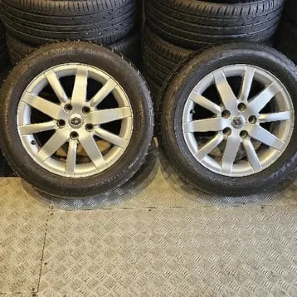 Renault Genuine 16-inch alloy wheels with 4 tyres