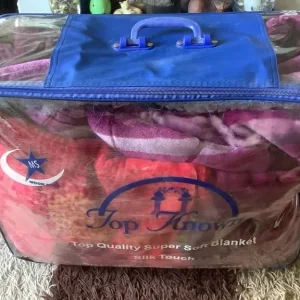 Moonstar Super Soft Floral Blanket with Carry Case - Image 2