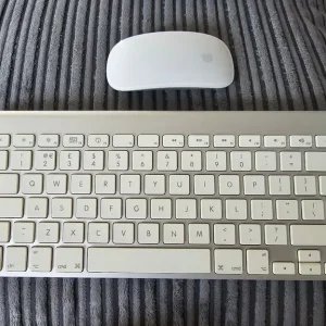 Apple iMac 21.5" Mid 2014 - Image 8