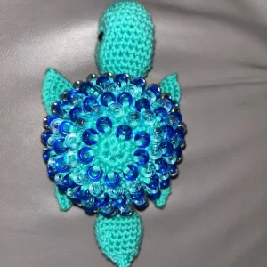 Crocheted beaded turtle toy - Image 2
