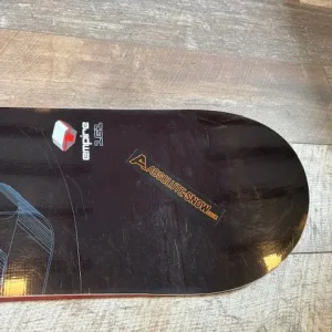 Drake Empire 161 Snowboard With Flow Bindings and Bag - Image 5