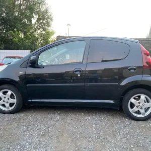 2013 Peugeot 107 1.0L Petrol Hatchback - Image 6