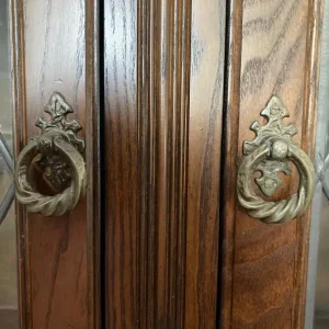 Dark wood cabinet - Image 6