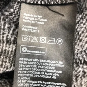 H&M Divided black/grey snakeskin print sweatshirt - Image 6