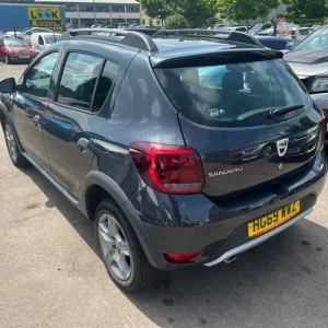 2020 Dacia Sandero Stepway Essential TCE Hatchback - Image 4