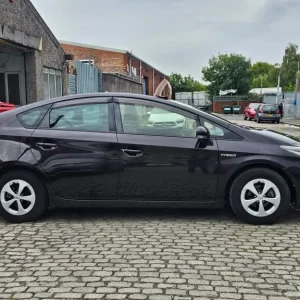2013 Toyota Prius 1.8 Hybrid 5-seater Hatchback - Image 5