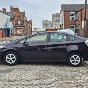2013 Toyota Prius 1.8 Hybrid 5-seater Hatchback - Image 6