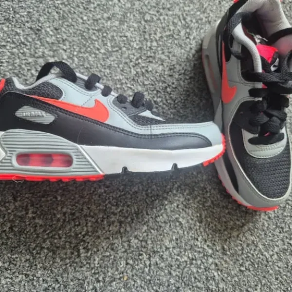 Nike trainers size 13