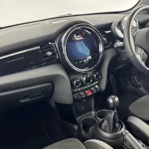 2022 MINI Cooper Sport 1.5 Auto – White Silver Hatchback - Image 7