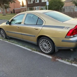 Volvo S60 2003 Manual Diesel - Image 2