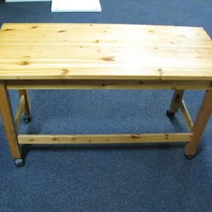 Wooden table with wheels - Image 3
