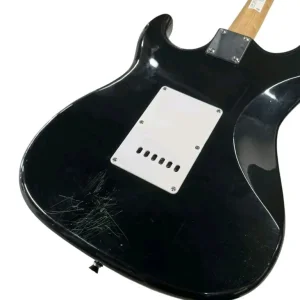 C.Giant Stratocaster Style Electric Guitar - Image 5