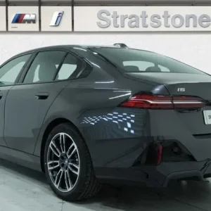 2025 BMW i5 eDrive40 M Sport 4-door electric - Image 2