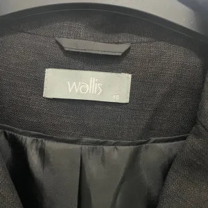 Black Wallis Blazer - Image 2