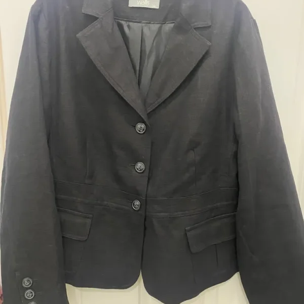 Black Wallis Blazer