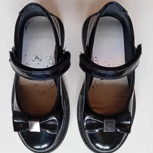 Girls black shoes size 12 - Image 5