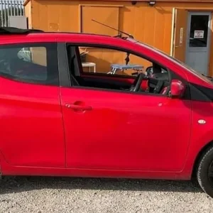 2015 Toyota Aygo 1.0 VVT-i X-pression Hatchback - Image 3