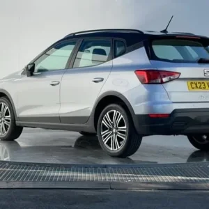 2023 SEAT Arona 1.0 TSI EVO SE Technology SUV - Image 8
