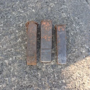 Hand-held wood splitters