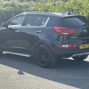 2015 Kia Sportage 2.0 CRDi Estate Diesel Manual AWD - Image 3