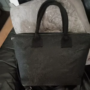 Victoria's Secret bag - Image 3