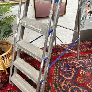 5 Step Aluminium Ladder - Image 2